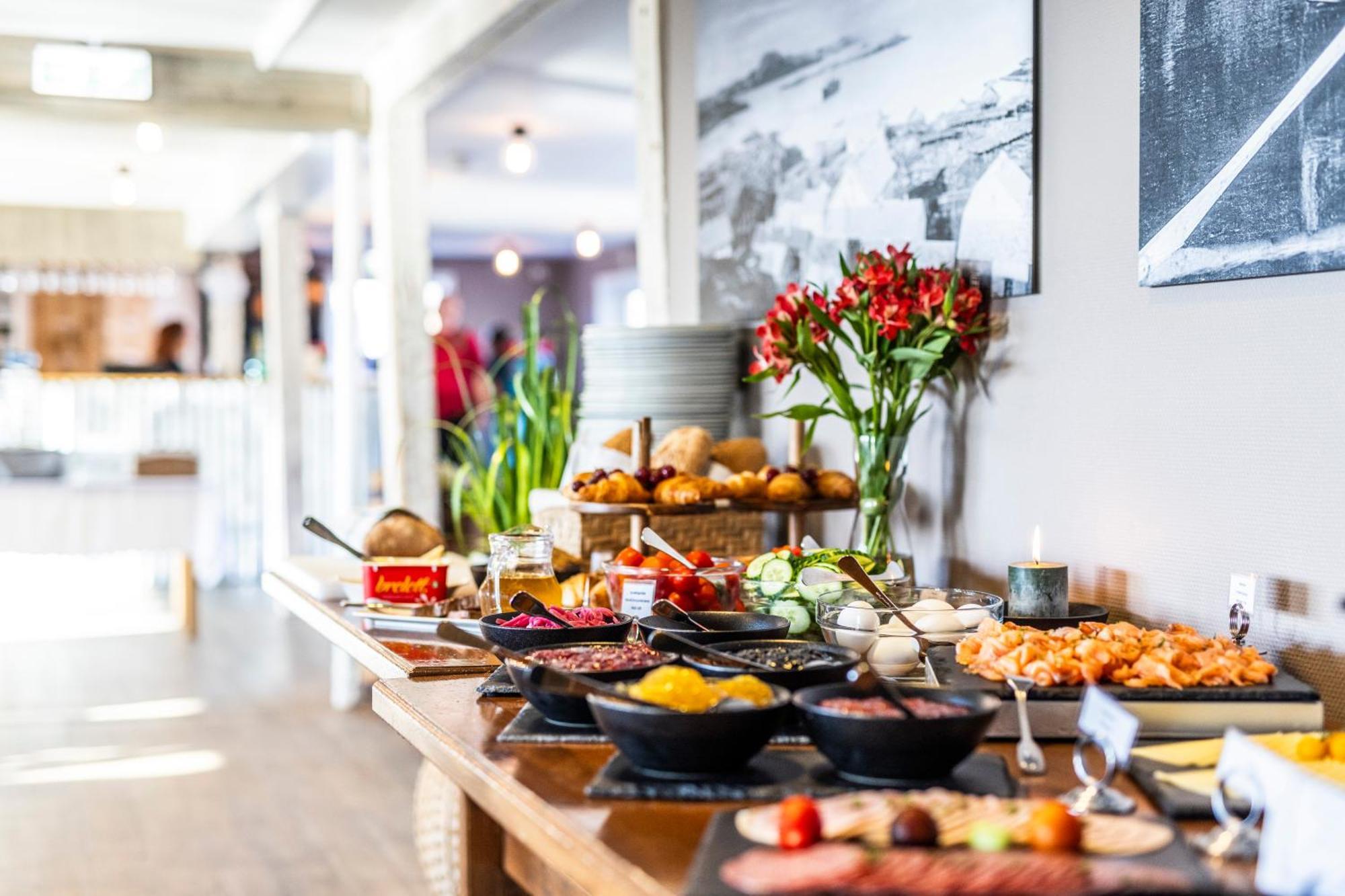 Brygga Restaurant&Rooms A Bagian luar foto